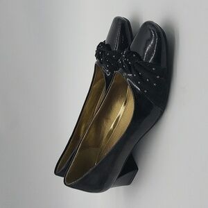 12- Soft Style Women's Shoes Size 8.5 M